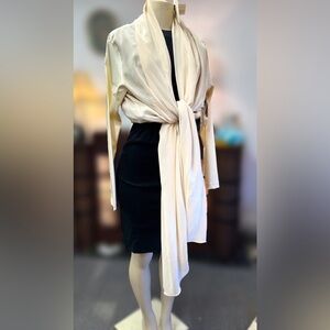 Elegant Crème Shawl Very Vintage From Loemann’s Original Tags Attached